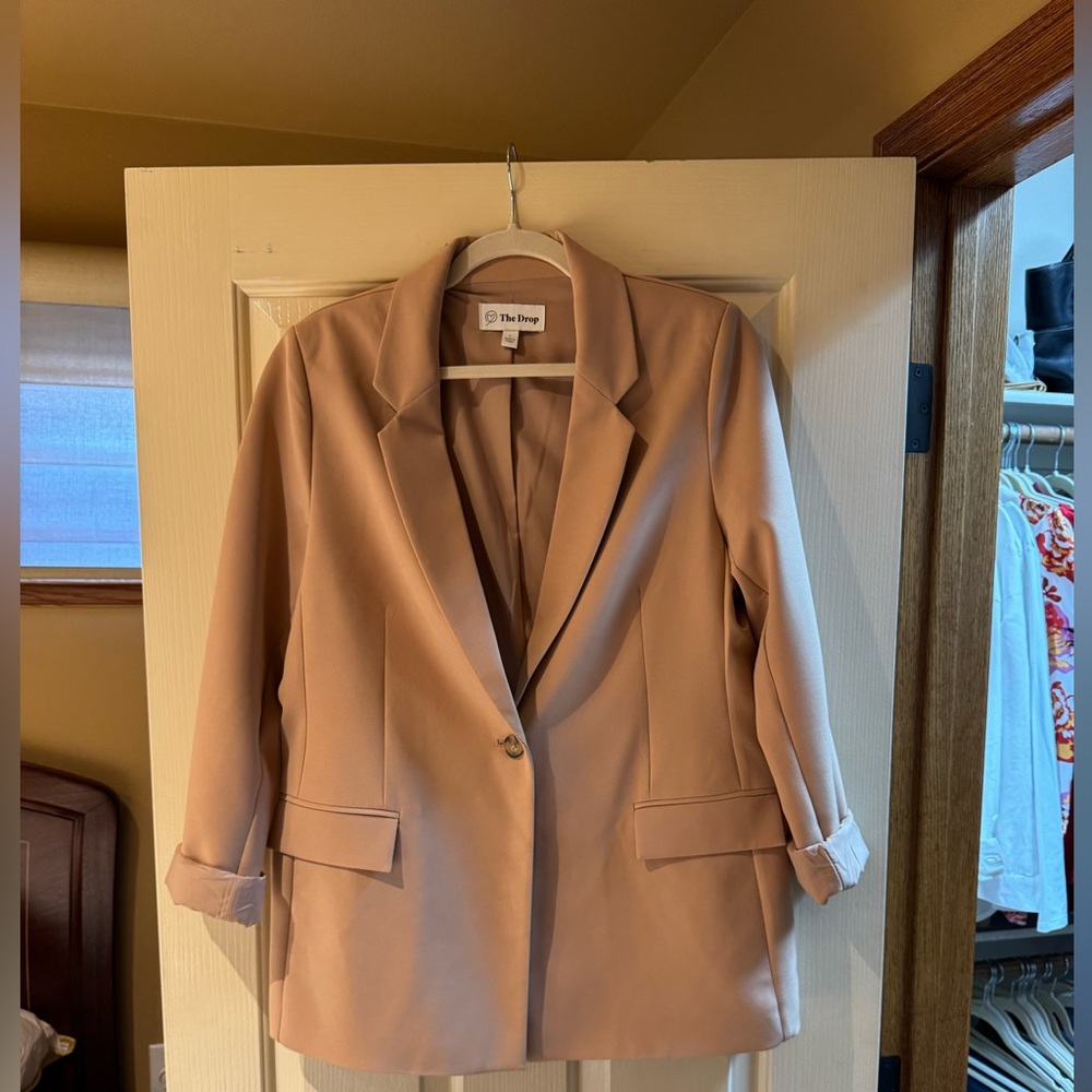 The Drop Women’s Long Blazer-Praline